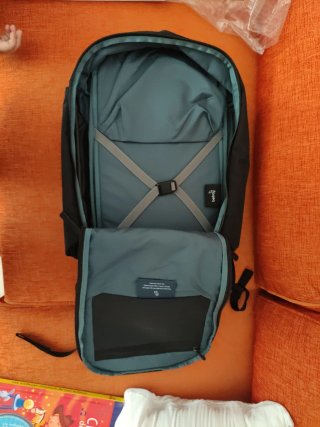 Mochila Bellroy Transit Workpack Pro 22L Negra