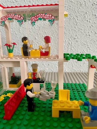 LEGO 6376 Breezeway Café