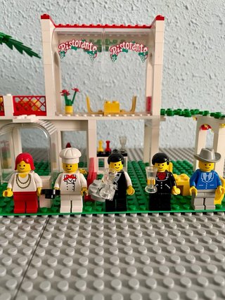 LEGO 6376 Breezeway Café