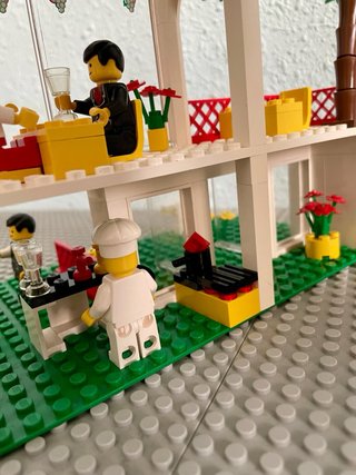 LEGO 6376 Breezeway Café