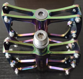 Pedales aluminio anodizado bicicleta rosca 9/16”