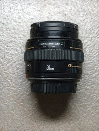 Cámara Canon EOS R7 + Objetivo y Accesorios