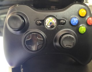 Xbox 360 Slim 250GB + Mando Negro