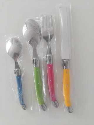 Cubertería 4 pax