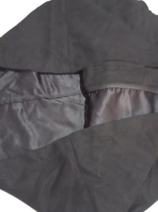 Mono vestido negro con cremallera