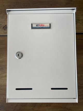 Buzón Blanco con Cerradura