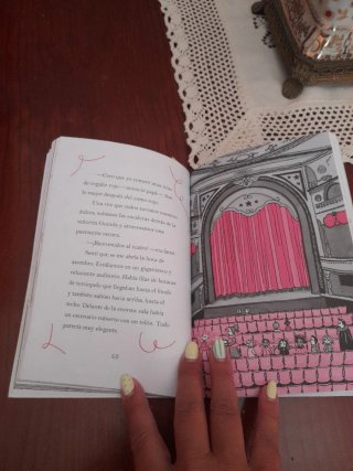 Isadora Moon va al ballet / Isadora Moon Goes t...