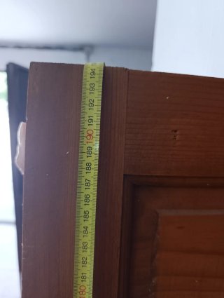 6 Puertas de madera. 3 grandes y 3 pequeñas