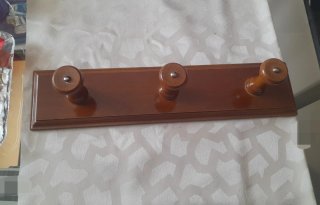 Colgador de pared de madera
