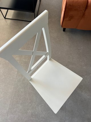 Silla de comedor blanca estilo cruz