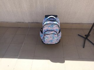 Mochila con ruedas y estrellas de la marca toto