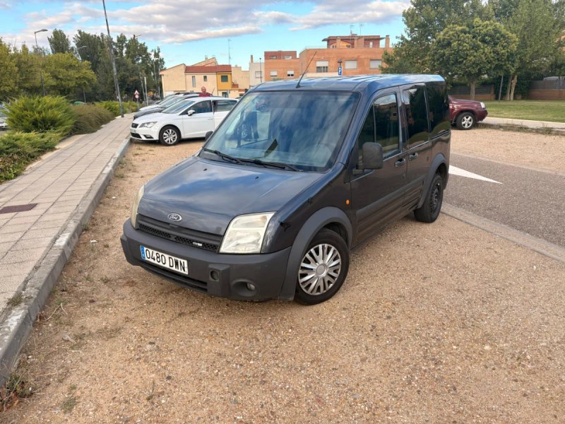 Ford Tourneo cuidada y fiable: ¡lista para seguir! - foto 1