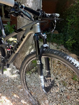 Bicicleta Trek Top Fuel 9.7
