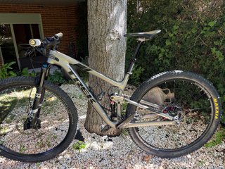 Bicicleta Trek Top Fuel 9.7