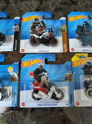 Lote 6 Motos Hot Wheels: Honda, Vespa, Ducati