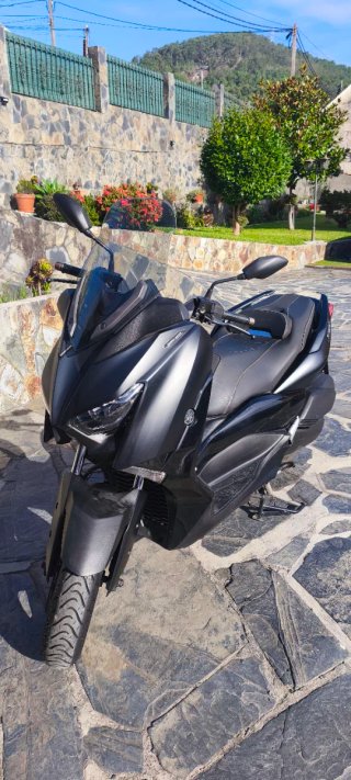Yamaha xmax 300 iron max