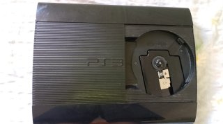 Consola PlayStation 3 Negra + 5 Juegos + 1 mando