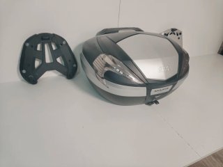 Baúl Givi Maxia 4 - maleta top case cofre moto