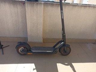 Patinete eléctrico NAVEE