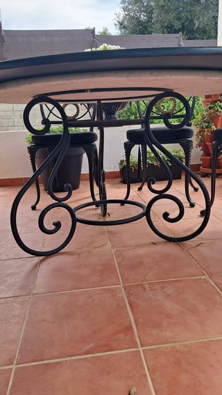 Mesa Unopiù Aurora Exterior