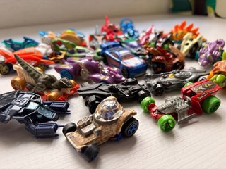 Lote 4 , 25 coches Hot Wheels