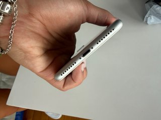 iPhone 8 Plus 64GB Plata