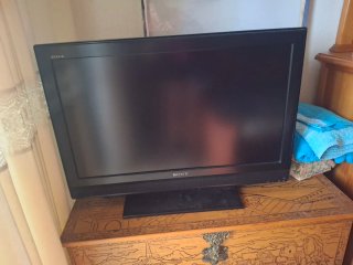 Sony Bravia TV Negra 32 pulgadas  No trae tdt