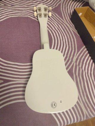 Ukelele infantil Janod lunares