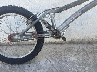 Bicicleta Trial Monty