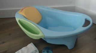 Bañera Nenuco con accesorios