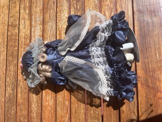 Muñeca Porcelana Vintage Azul