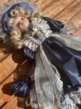 Muñeca Porcelana Vintage Azul