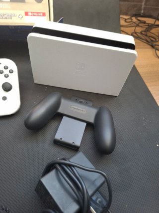 Nintendo Switch OLED Blanca y Negra