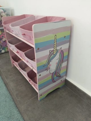 Estantería infantil rosa con 9 cubos