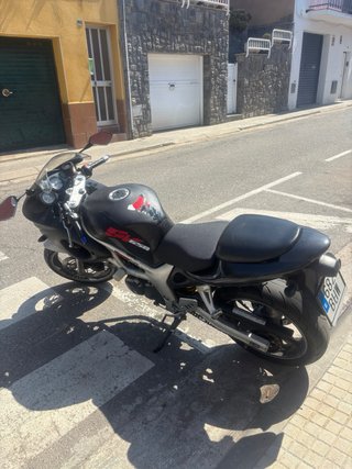 Suzuki SV650 S Sportbike Negra/Gris
