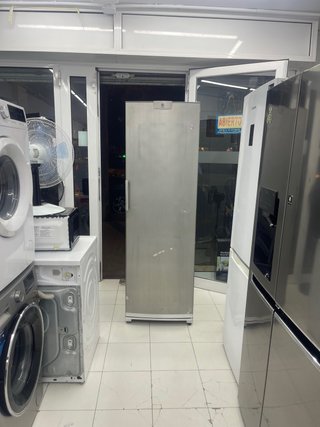 Solo Nevera marca balay con garantia