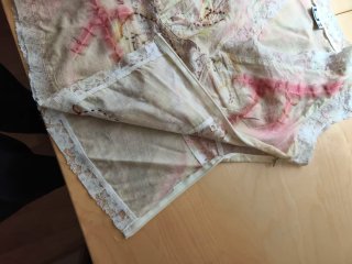 Camisa sin mangas mujer beige y rosa.