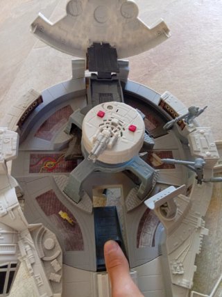 Nave Star Wars Millennium Falcon
