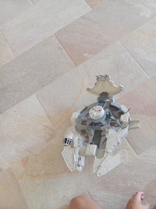 Nave Star Wars Millennium Falcon