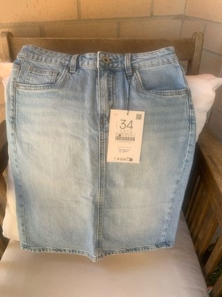 Falda vaquera midi Stradivarius Talla 34