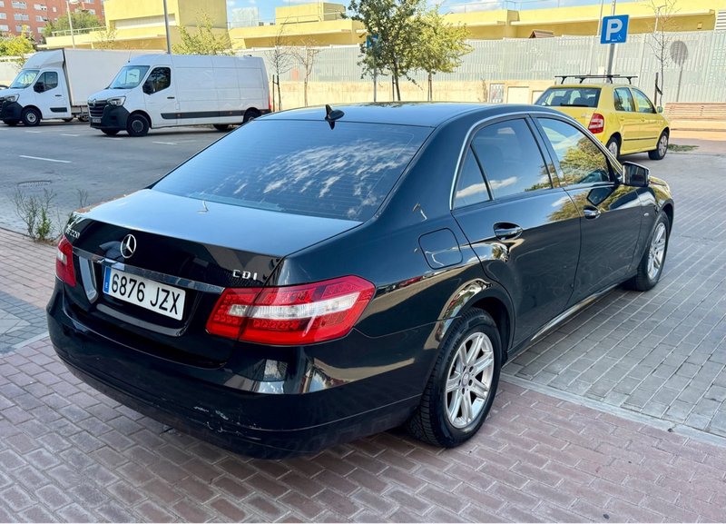 Mercedes-Benz Clase E E 220 CDI BE Elegance (W212) 2009, foto 5