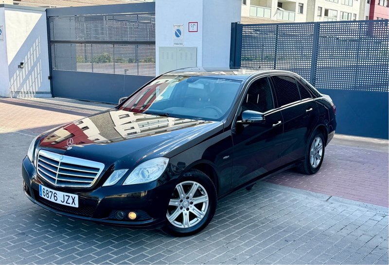 Mercedes-Benz Clase E E 220 CDI BE Elegance (W212) 2009, foto 2