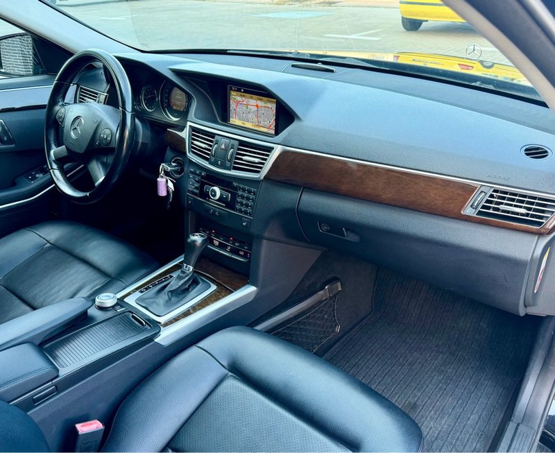 Mercedes-Benz Clase E E 220 CDI BE Elegance (W212) 2009, foto 8