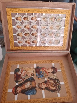 Cromos Troquelados Colección Variada 90 láminas