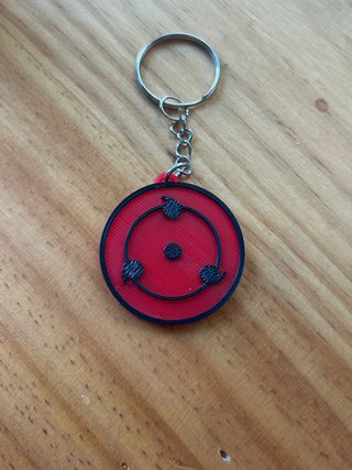 Llavero Sharingan nivel 3