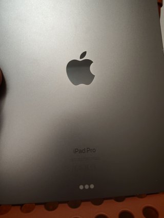 iPad Pro 11 4ª Gen 128GB + Tastiera + Pencil
