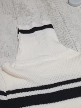 Jersey de rayas cuello alto