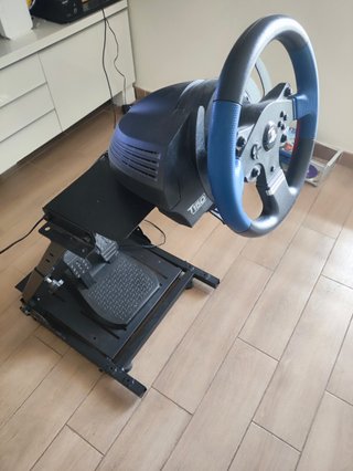 PS4 + Mando + Volante Thrustmaster T150