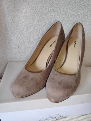 Zapatos de tacón GILD beige/marrón
