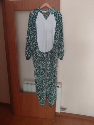 Pijama animal verde y blanco talla única